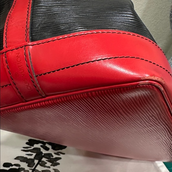 Huge price drop ⬇️ Louis Vuitton Noe Black & Red Bucket Bag - Picture 8 of 16